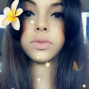 Meet your Posher, Whitney